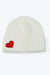 Bonnet uni avec cœur rouge par Collection PREMIER ETAGE • BYREN | ÉLINE L’ATELIER, FROID, NEW