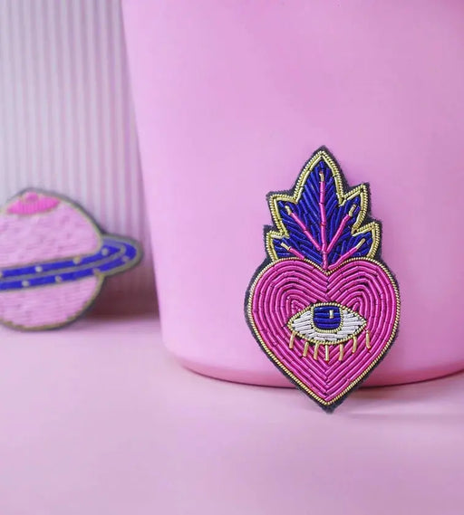 Broche Ex Voto Pink par MALICIEUSE • accessoires, broche, fashion, femme, made in france