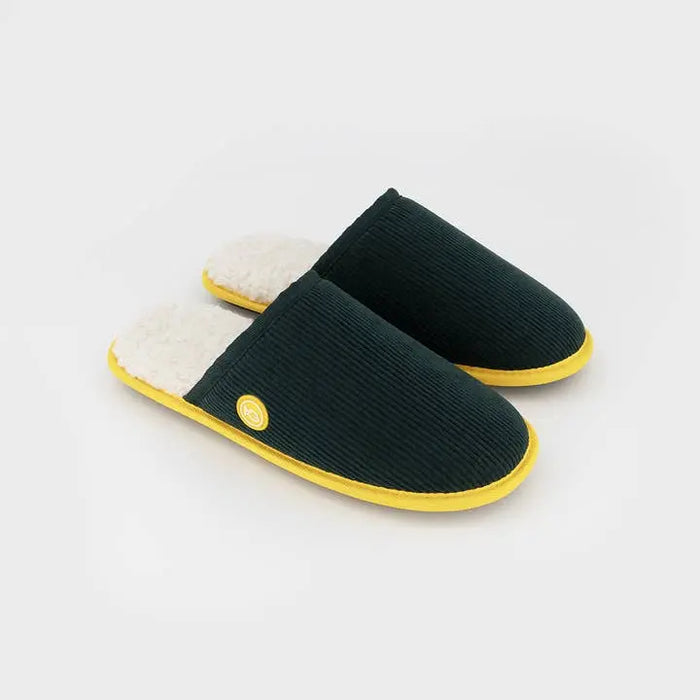 CHAUSSONS EN VELOURS CÔTELES (plusieurs coloris) par BILLYBELT • BACK TO SCHOOL, cocooning,