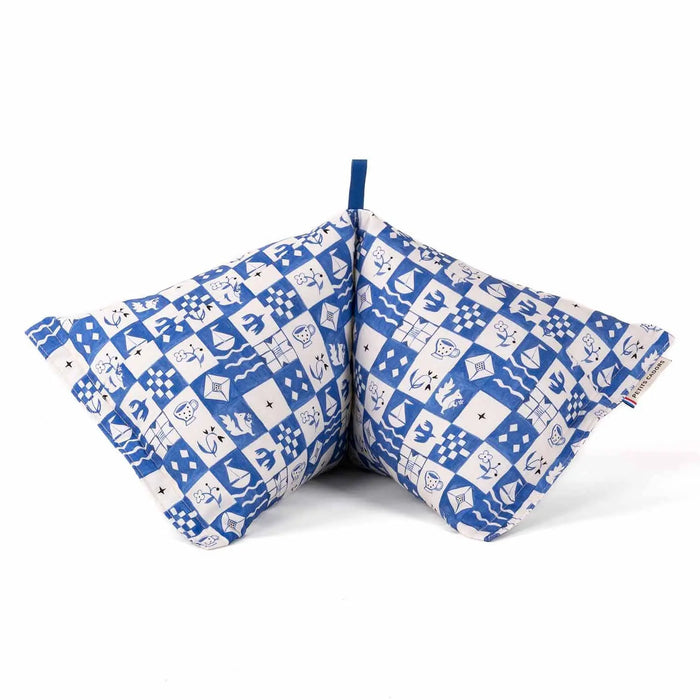 Coussin du quotidien · SALVADOR Sifnos par PETITS CADORS • bleu, NEW, spring