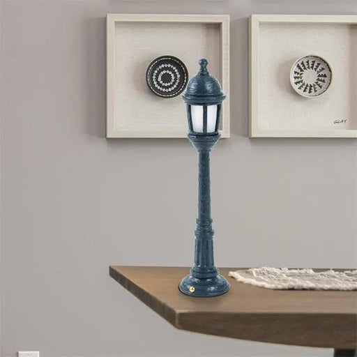 LAMPE ’STREET LAMP DINING’ par Seletti • accessoires, chat, chien, coeur, embellir