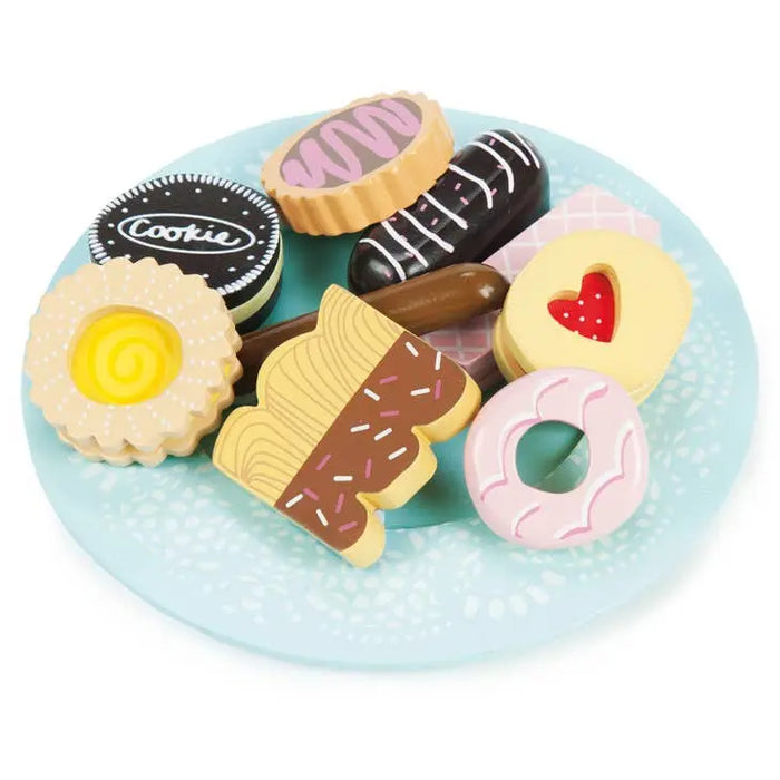 L’ASSIETTE GOURMANDE - biscuits en bois par LE TOY VAN • bretzel, CHRISTMAS, handmade,