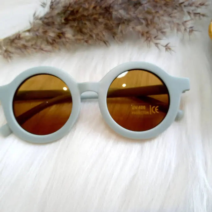Lunettes de soleil enfant Retro (plusieurs coloris) par HAPPY BY LIES • couleurs, enfant, fashion,
