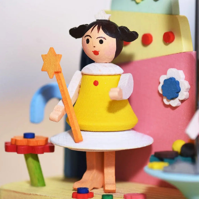 MANEGE MINIATURE AVEC NUTCRACKER par GRAUPNER HOLZMINIATUREN • accessoires, bois, boite a musique, 