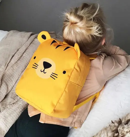 Petit sac à dos tigre par A LITTLE LOVELY COMPANY • BACK TO SCHOOL, cartable, crayon, ECOLE, eduquer